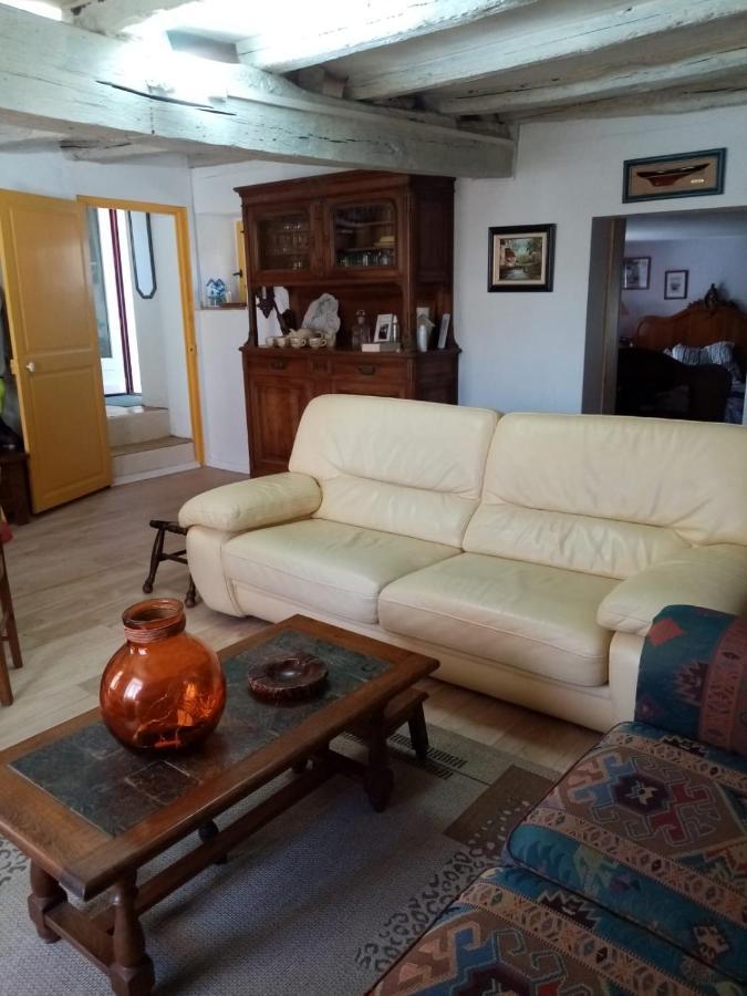 Maisonnette De Charme Climatisee La Machine Esterno foto