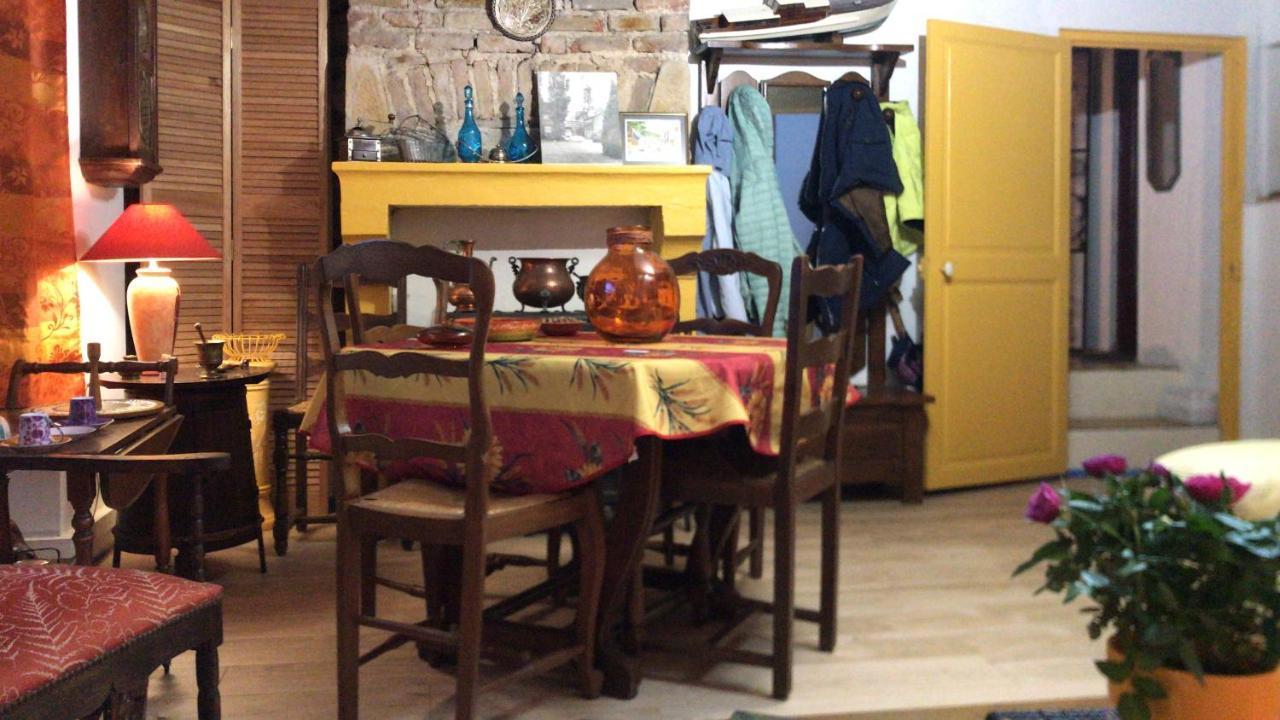 Maisonnette De Charme Climatisee La Machine Esterno foto