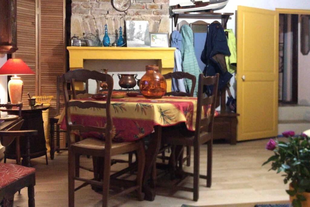 Maisonnette De Charme Climatisee La Machine Esterno foto